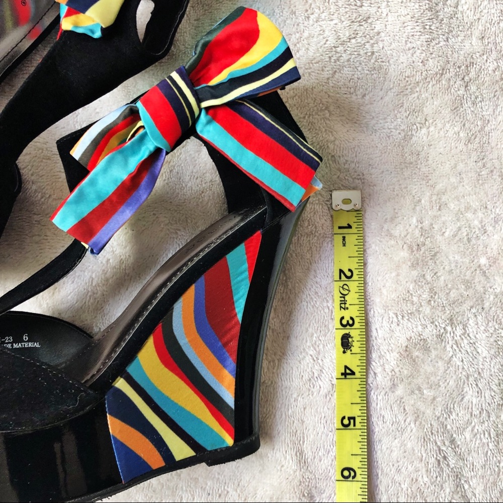 Bamboo bow tie wedges - Picture 5 of 5